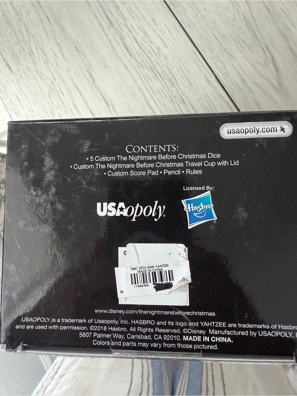 NIB Disney Yahtzee The Nightmare Before Christmas 25 Years Anniversary Game - Picture 7 of 7
